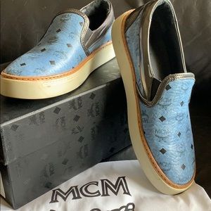 MCM sneaker in blue (denim)